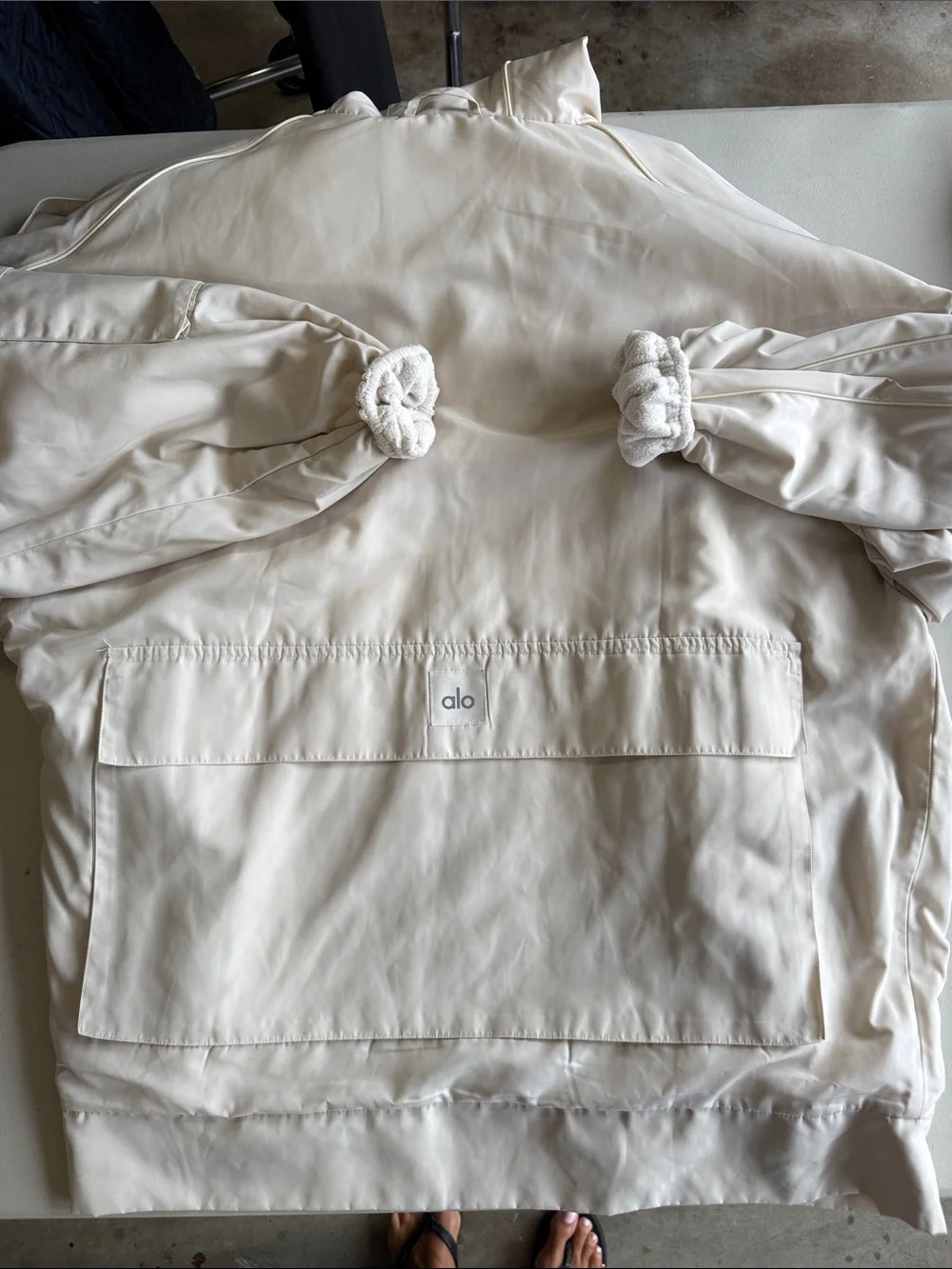 Vintage Alo Yoga reversible legion jacket Cream Hooded Zip Jacket, like new!